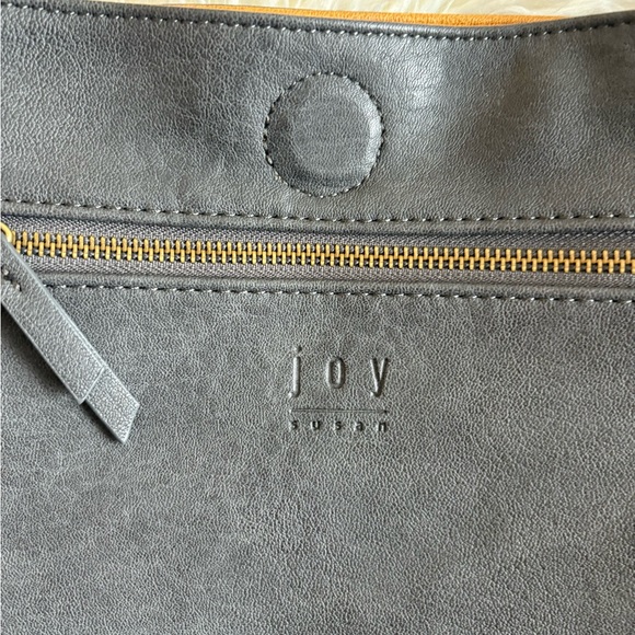 NWT Camel Brown - Charcoal Black Vegan Leather Joy Susan Women's Bag - Picture 7 of 10